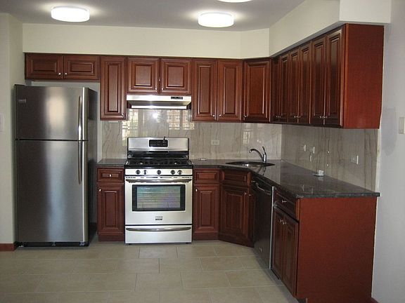 5th image of 2317 Broadway #6B