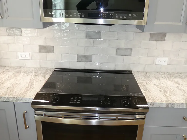 608 Howard Ave #A — Photo 11