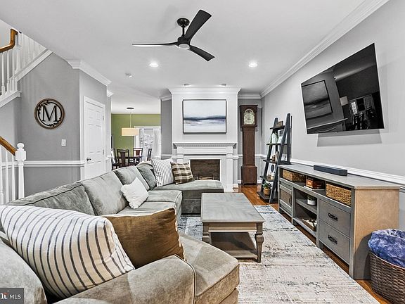 5th image of 52 Arbor Cir