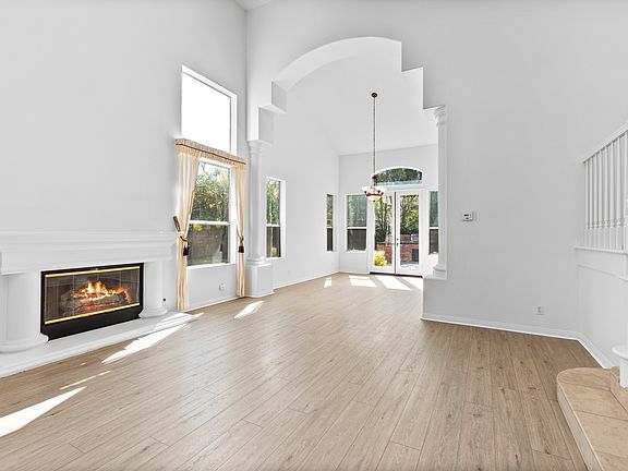 4th image of 1790 Bronzewood Ct