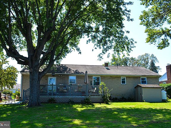 5th image of 417 W Conestoga St