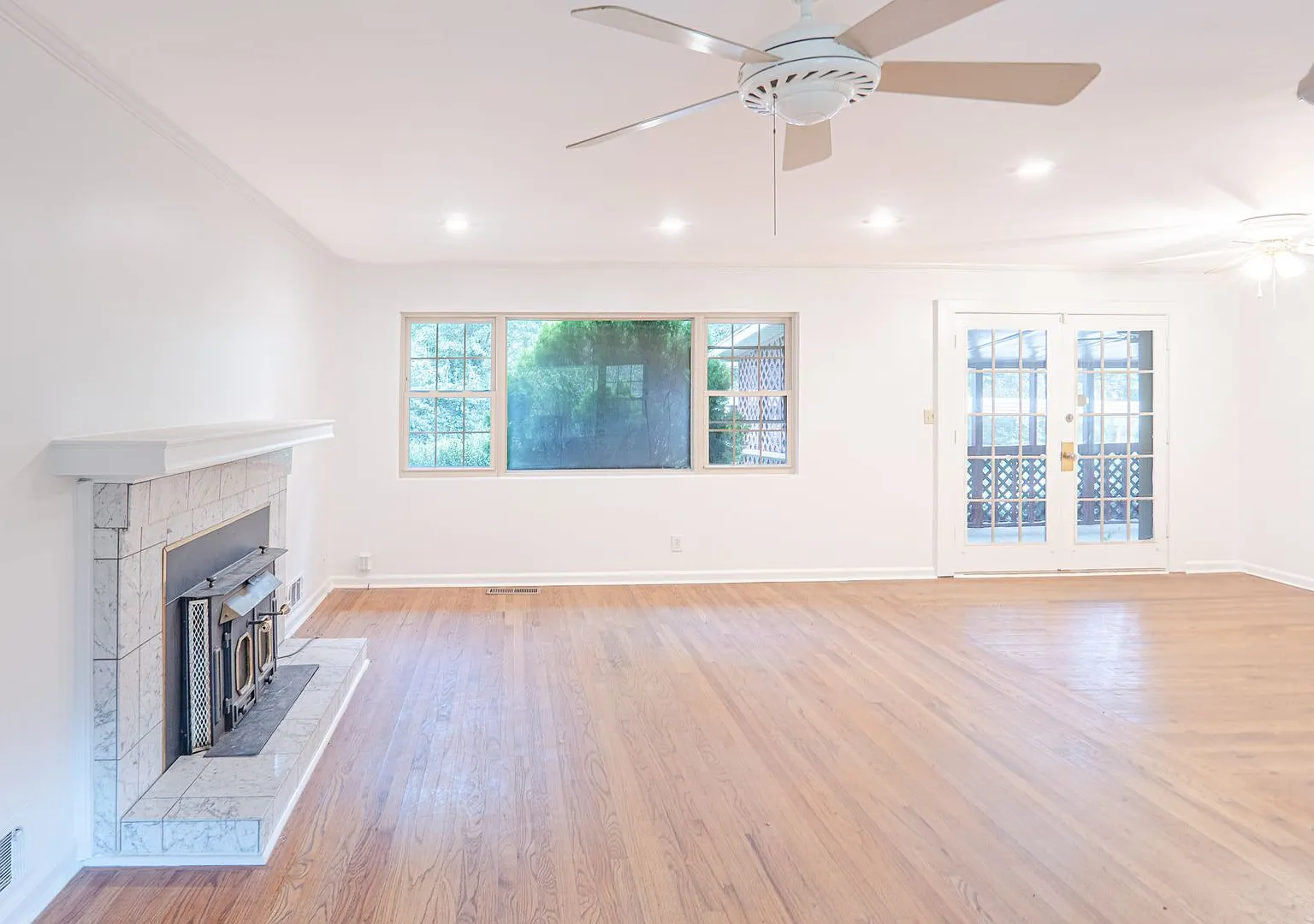 Updated 2BR/1.5BA Smyrna Home with Basement, New Porch & 2,072 Sq Ft — Photo 4