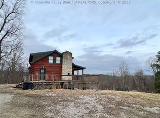 67 Renee Dr, Elkview, WV 25071