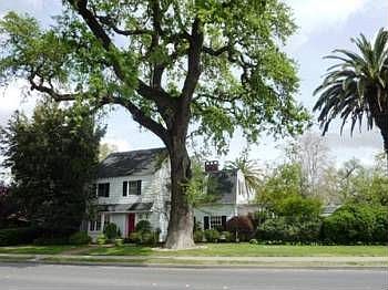 1st image of 749 College St