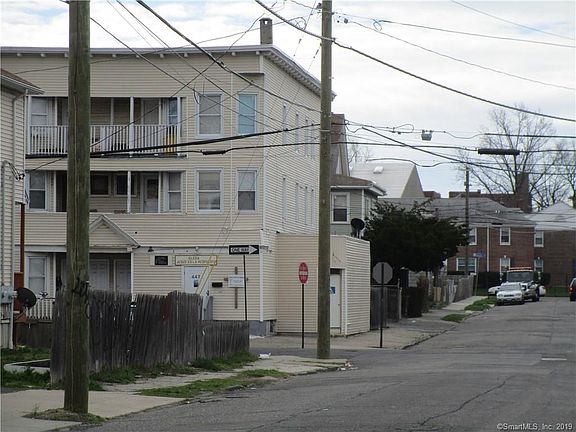 4th image of 120 Park Ter #122