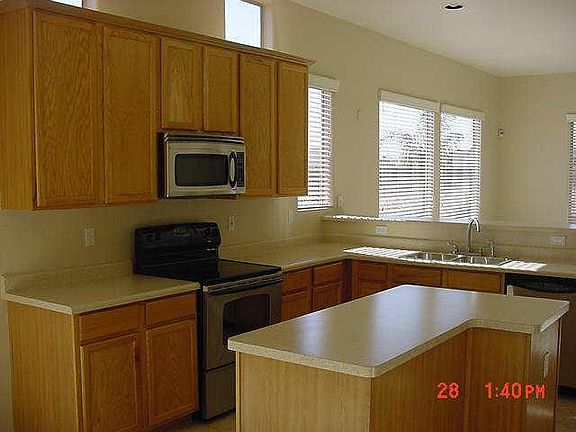 5th image of 2438 W Drexel --