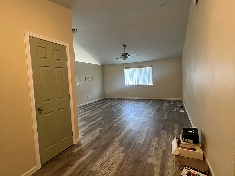 453 SE Ponderosa Dr — Photo 10