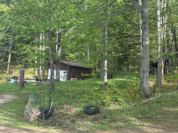 4th image of 659 Birch Run Rd