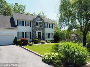 420 Spyglass Hill Dr, Charles Town, WV 25414