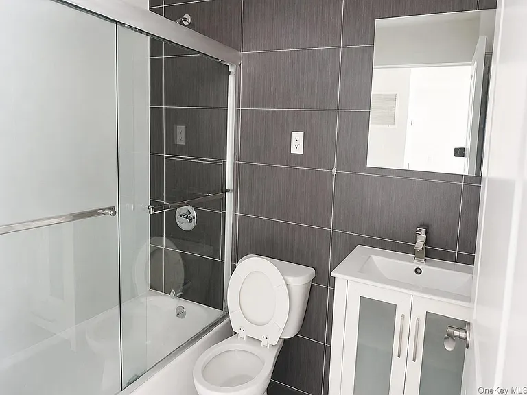 4218 Bell Blvd #3A — Photo 8