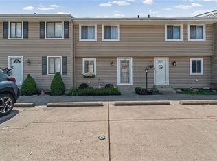 128 Arrowood Dr, Cranberry Township, PA 16066