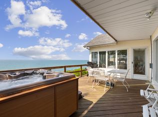 1414 Shore Dr, New Buffalo, MI 49117