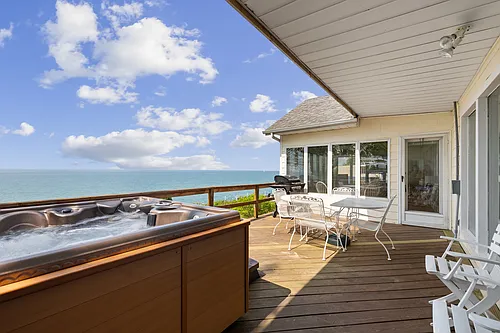 1414 Shore Dr Photo 1