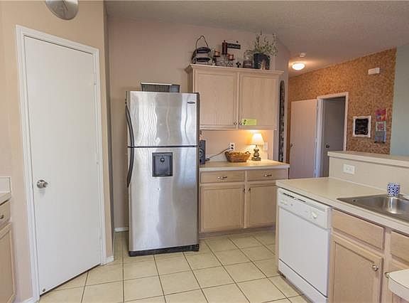 5th image of 7005 Baybridge Dr