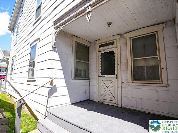 5th image of 135 S 2nd St