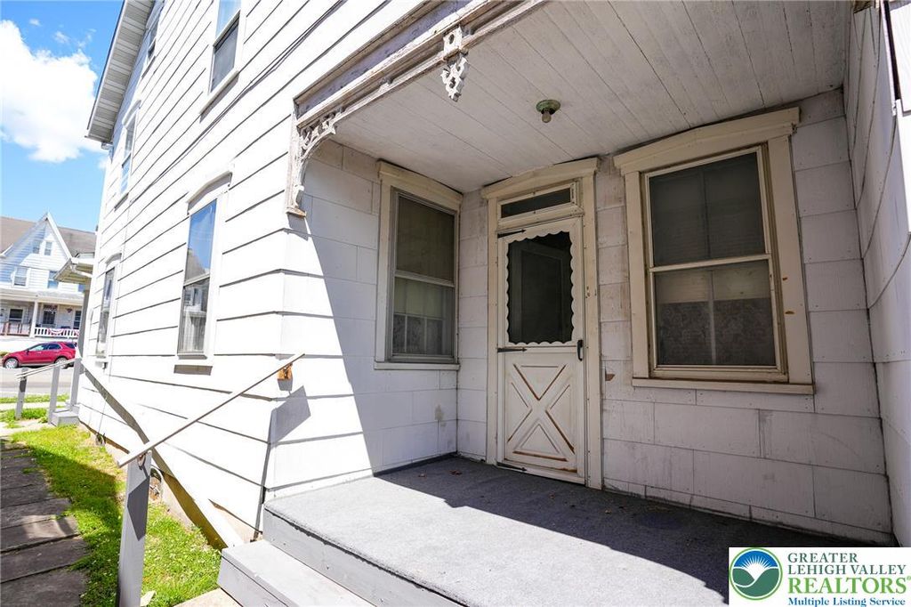 135 S 2nd St, Lehighton, PA - View 5