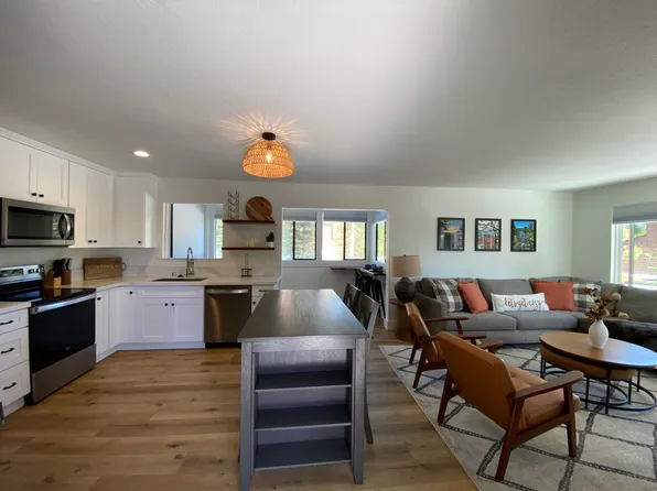 11561 Snowpeak Way #643, Truckee, CA 96161