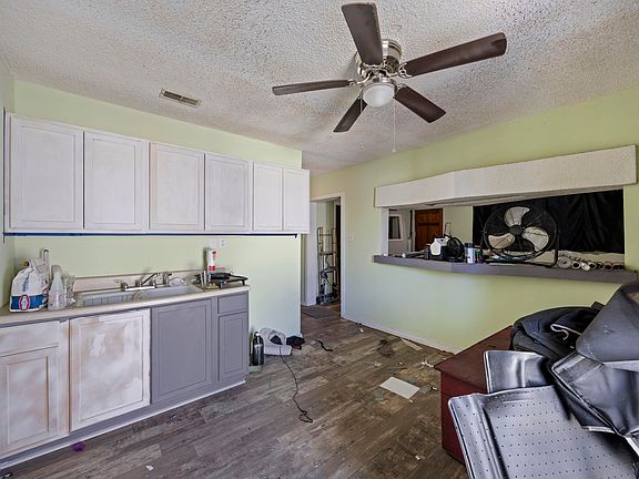3rd image of 2034 Morningside Dr