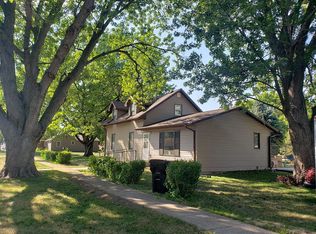 212 Maple St, Onawa, IA 51040