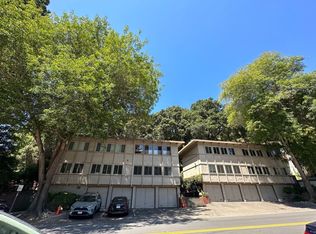 5825 Thornhill Dr APT 7, Oakland, CA 94611