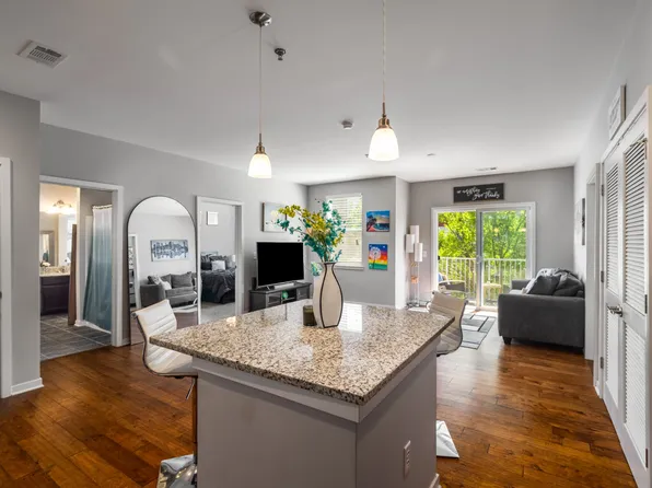 1118 Litton Ave APT 218, Nashville, TN 37216