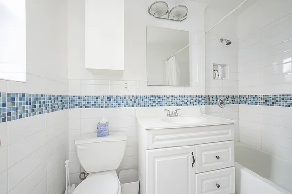 Rented by Douglas Elliman | media 15