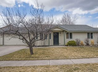 1764 SE Riviera Dr, Bend, OR 97702