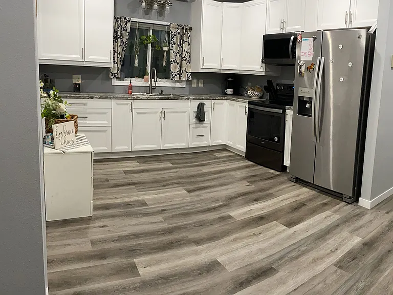 619 S Armstrong Ave — Photo 12