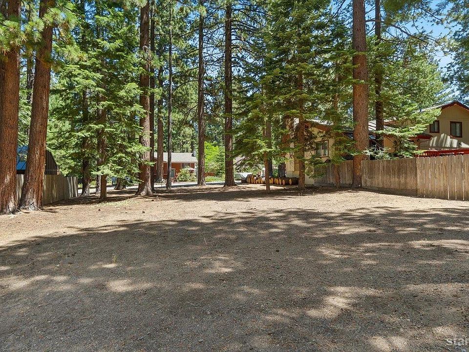 1st image of 814 Julie Ln