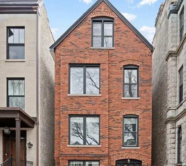 1121 W Drummond Pl #3 — Photo 1