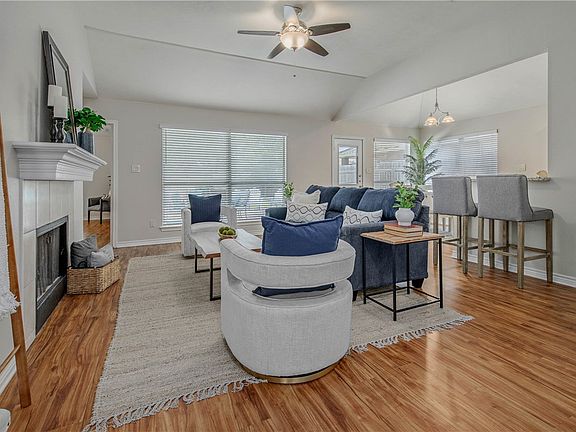 3rd image of 1704 Beaver Pond Ct