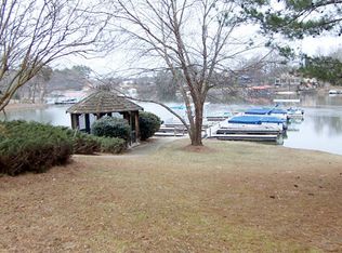 Flintlock Ct, Hickory, NC 28601