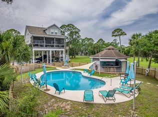 6 Heron Dr, Panacea, FL 32346