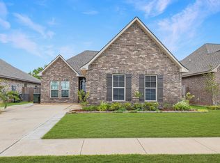 3303 Fairwood Ln, Lake Charles, LA 70607