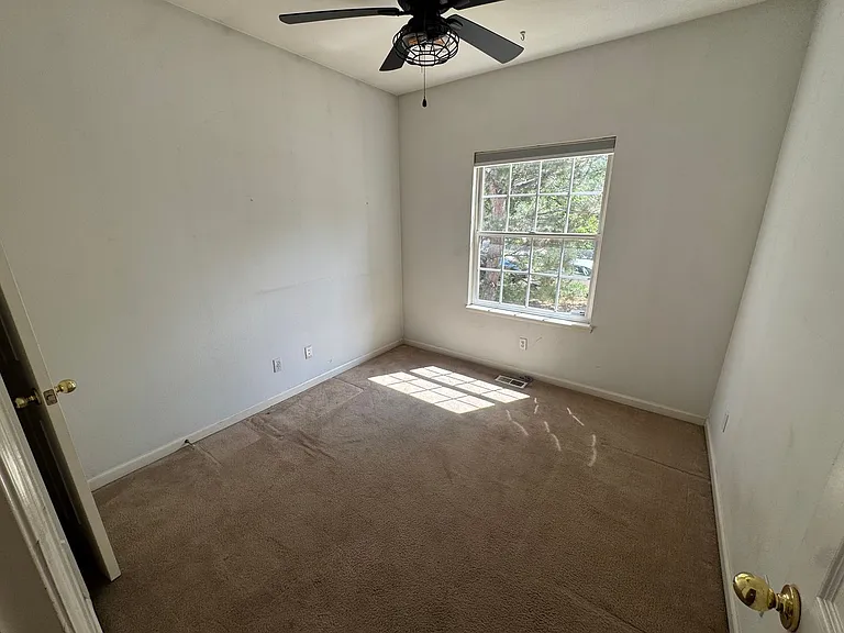 1701 Grove St — Photo 14