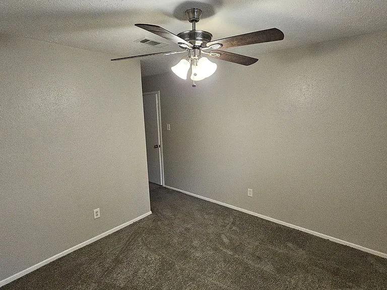 4410 Adonis Dr — Photo 15