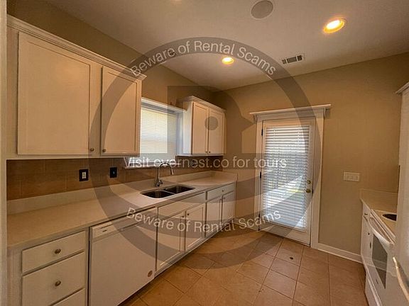 2nd image of 365 Hathaway Ln
