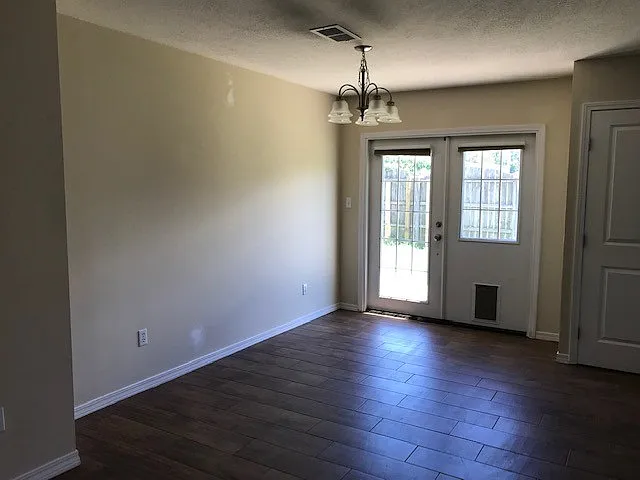 20 Stowe Rd — Photo 4