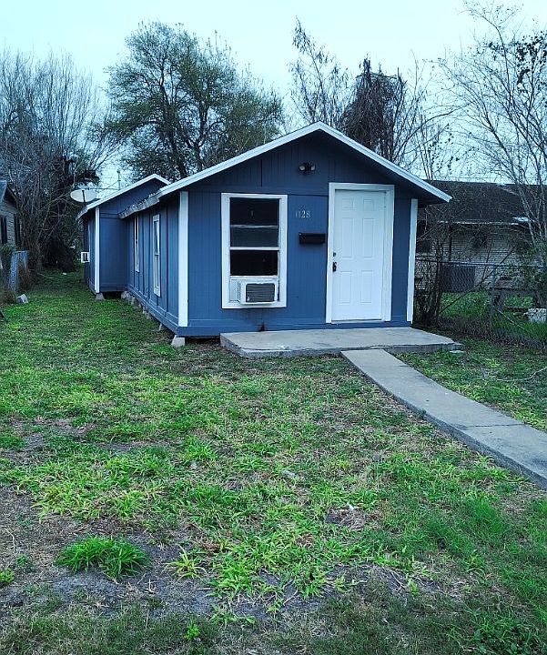 1st image of 1128 E Kenedy Ave