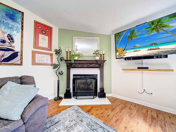 5th image of 1613 Vecuna Cir