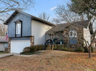1426 W Riverside St, Springfield, MO 65807