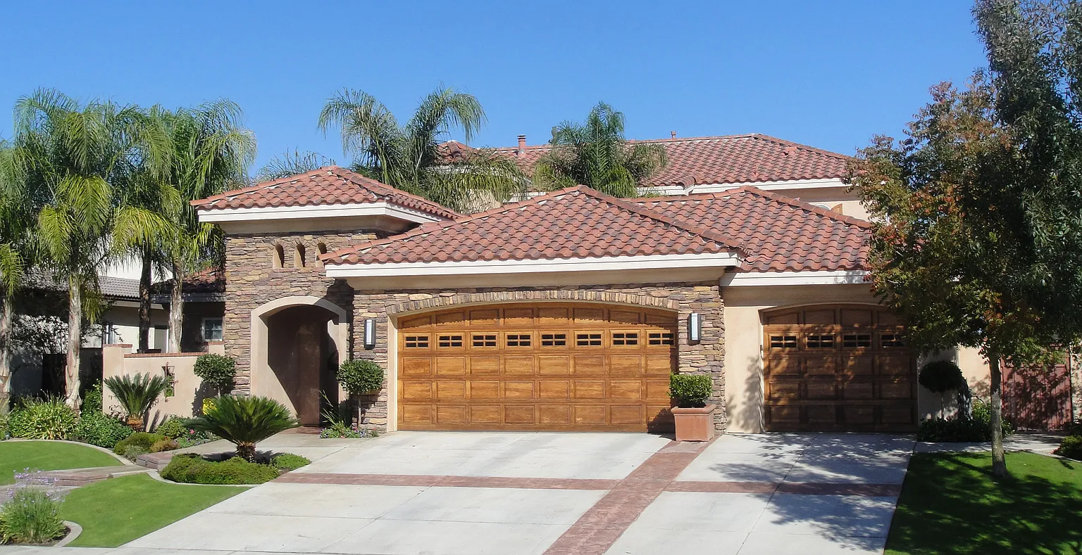 12508 Harrington St photo 1