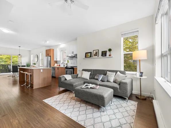 9533 Tomicki Ave #14, Richmond, BC V6X 0E5