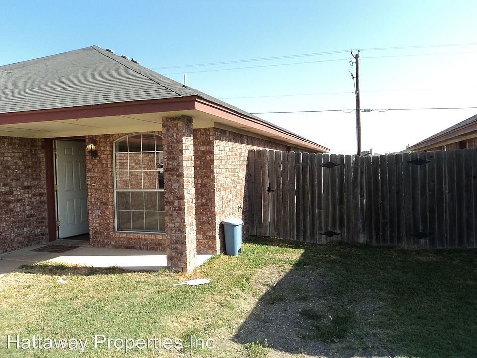 1st image of 3703 Woodrow Dr #B