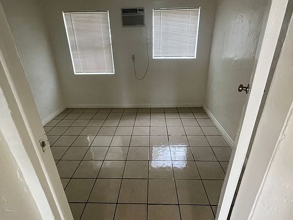 5th image of 7016 Glasgow Ave #7020