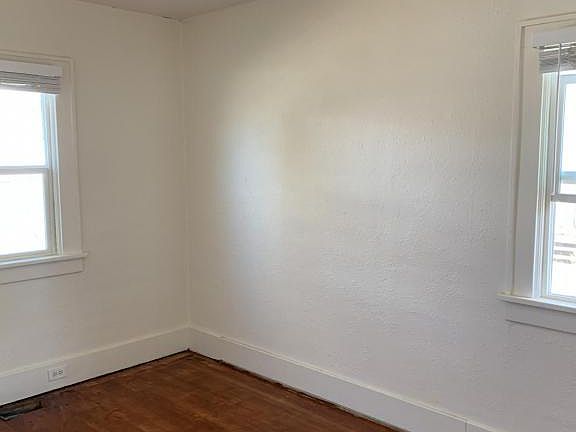 5th image of 412 E 21st Ave