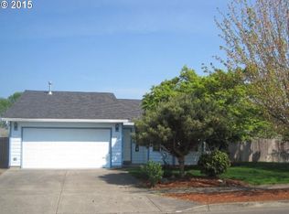 182 S 27th Ave, Cornelius, OR 97113