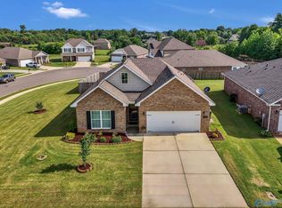 135 Amelia Dr, Harvest, AL 35749