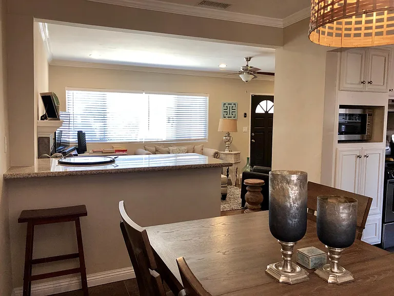 2018 Plant Ave #A — Photo 17