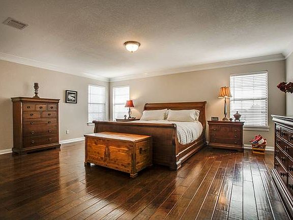 5th image of 1226 Ashbury Bay